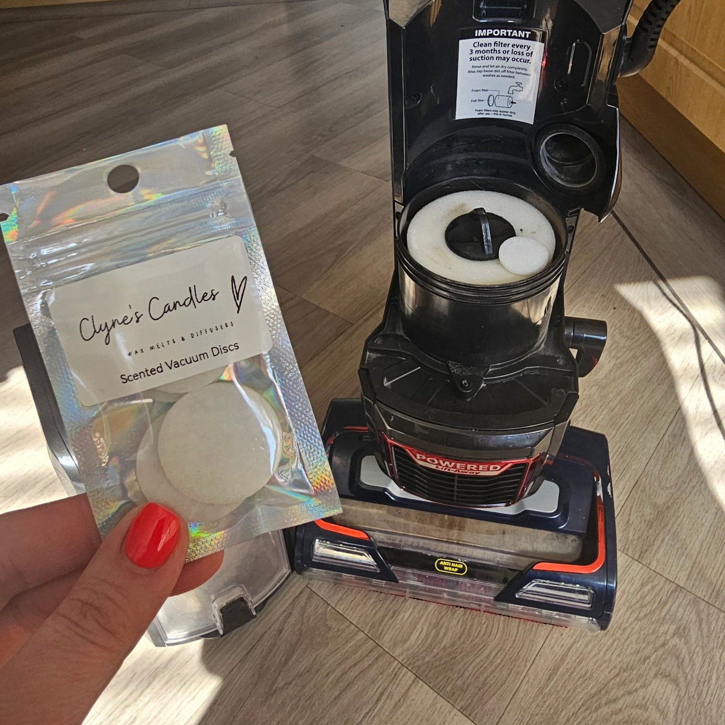 Prevents vacuums/hoovers smelling like dust or pets by Clyne's Candles and Wax Melts - Kirriemuir