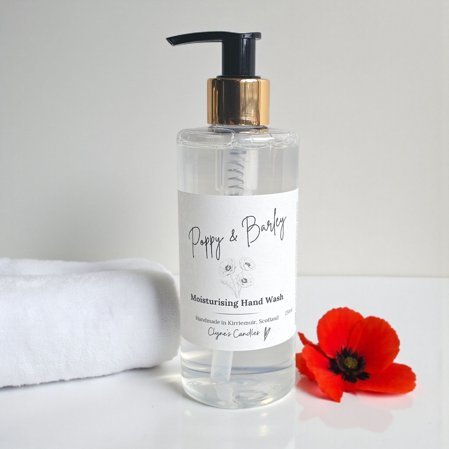 Poppy & Barley hand wash with glycerin – gentle moisturising soap with floral notes of poppy, blackcurrant and soft barley, vegan friendly. Handmade by Clyne's Candles in Kirriemuir, Scotland