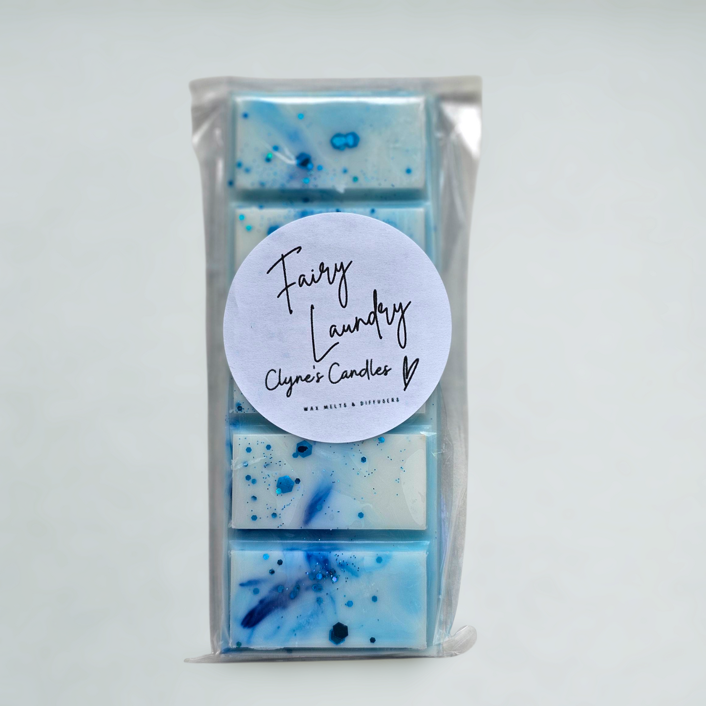 Handmade soy wax melt bar in designer dupe fragrance – long lasting, highly scented home fragrance alternative to candles, eco-friendly and vegan wax melts from Clyne’s Candles Scotland