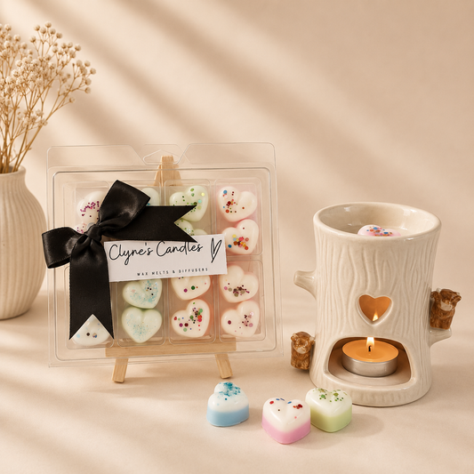Highland Cow ceramic wax melt burner with tree log detail and wax melts handmade by Clyne's Candles in Kirriemuir, Scotland