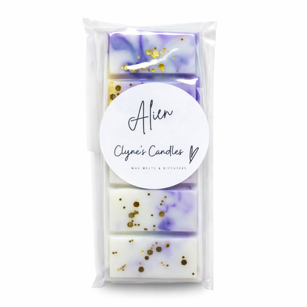 Alien inspired wax melt by Clyne’s Candles, a bold and mysterious perfume fragrance