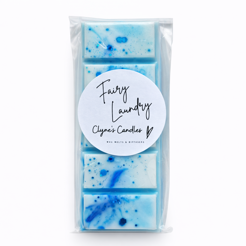 Fairy Laundry wax melt bar by Clyne’s Candles, handmade soy wax melt with fresh clean laundry fragrance, blue and white wax with glitter, UK handmade home fragrance.